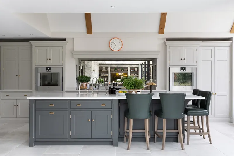 Explore a variety of ceramic tiles to create a stylish, durable, and low-maintenance kitchen floor that perfectly matches your personal taste.